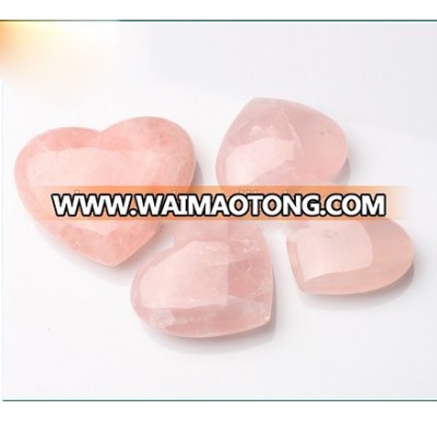 Beautiful natrual heart shaped crystals for wedding decoration or return gift