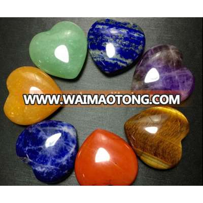 Natrual heart shaped quartz crystals for christmas decoration